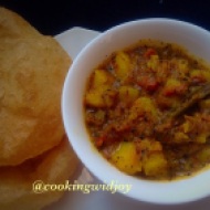 Spicy n tangy Potato curry with puri